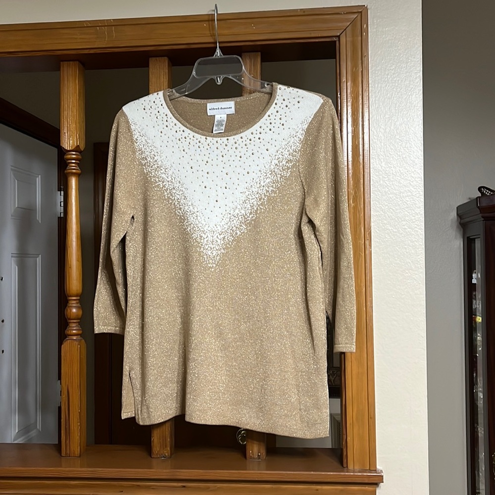 Alfred Dunner Top/Sweater Size Small NWOT